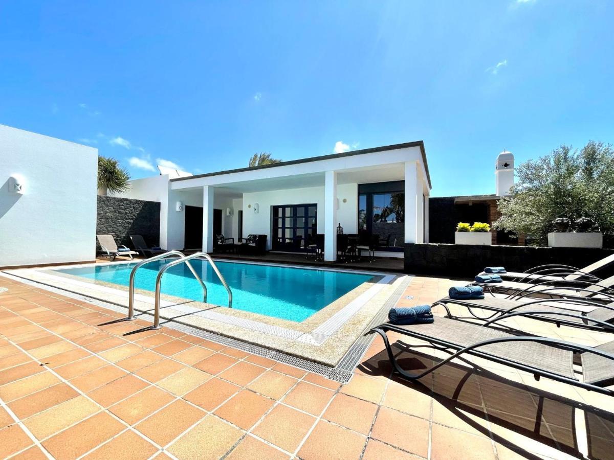 Villas Mamma Mia Pool Heat Private & Jacuzzi Playa Blanca  Ngoại thất bức ảnh