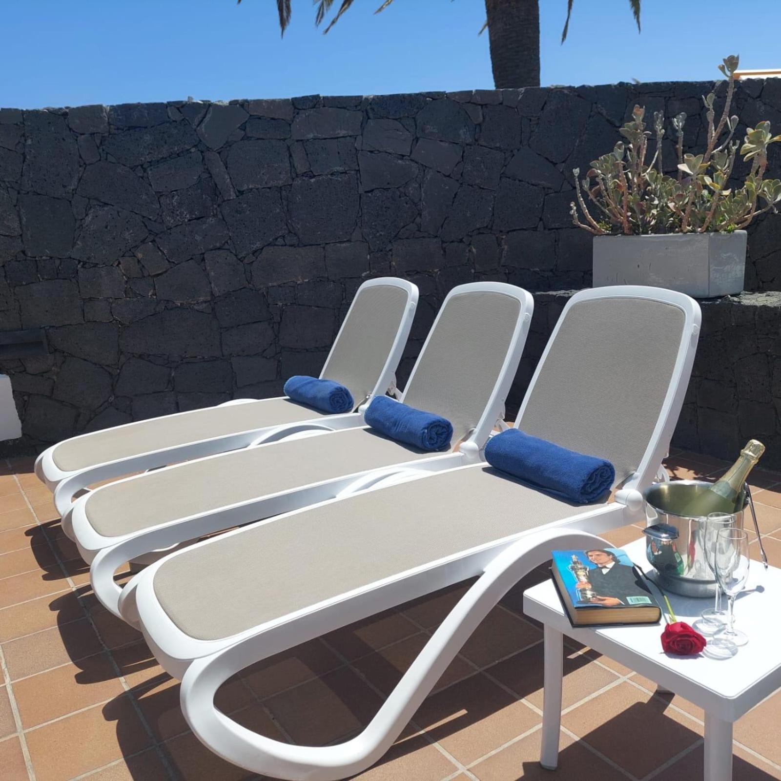 Villas Mamma Mia Pool Heat Private & Jacuzzi Playa Blanca  Ngoại thất bức ảnh
